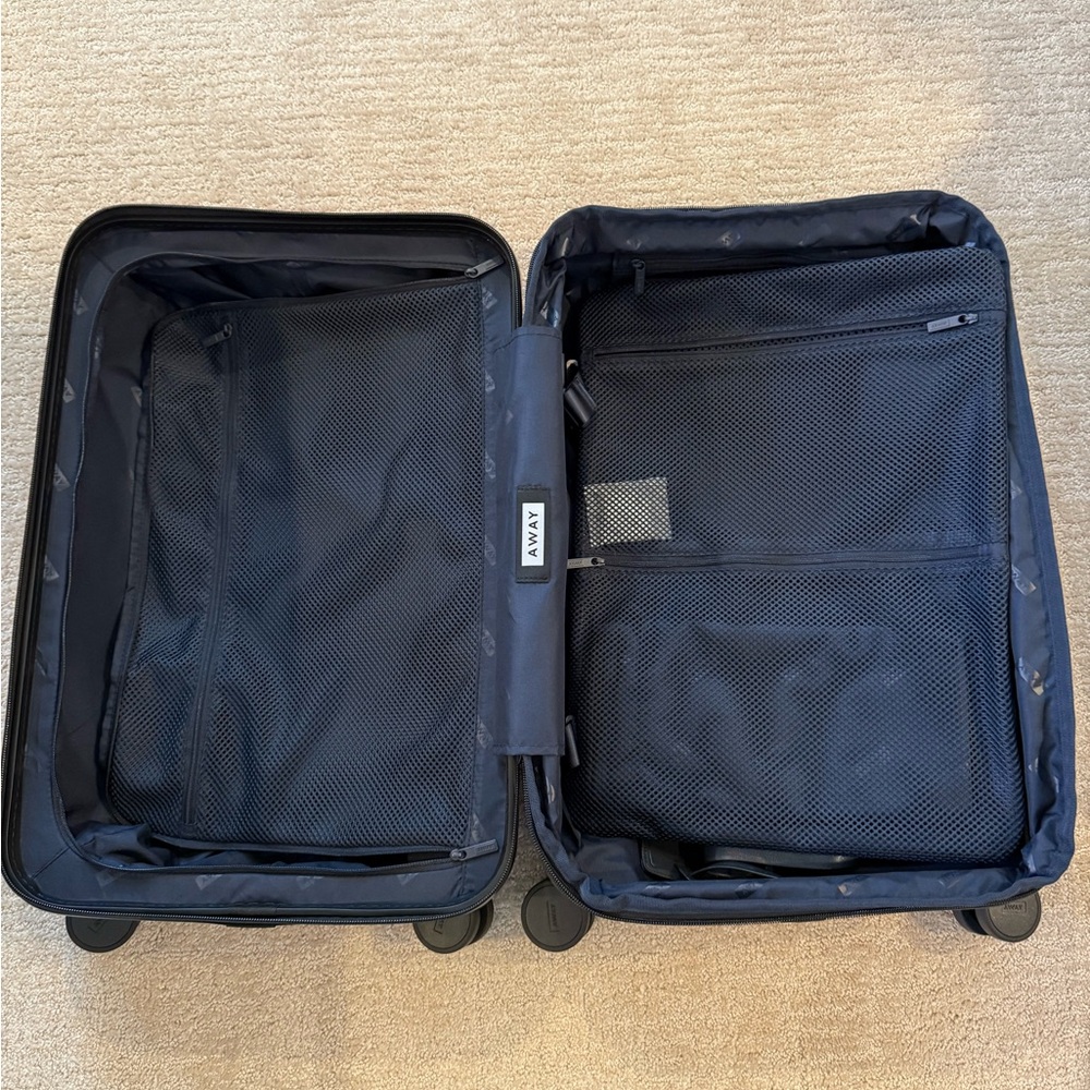 Away Red Hardshell Carry-On Spinner - Picture 3 of 5